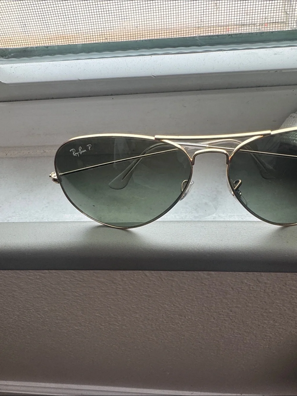 Ray-Ban RB3025 Aviator Classic Gold Frame Sunglasses